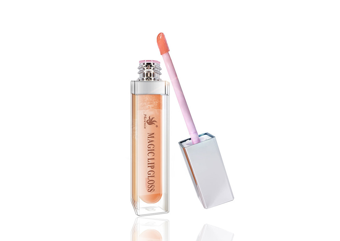 Color-changing lip gloss does not decolorize Carrot red lip pigment moisturizes lips